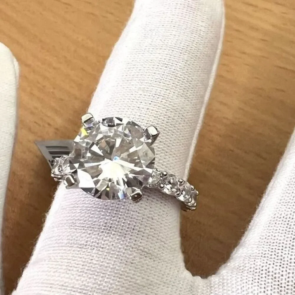 925 Sterling‎ Silver | CZ Luxury Solitaire Ring Women's Size 8 Rhodium Finish